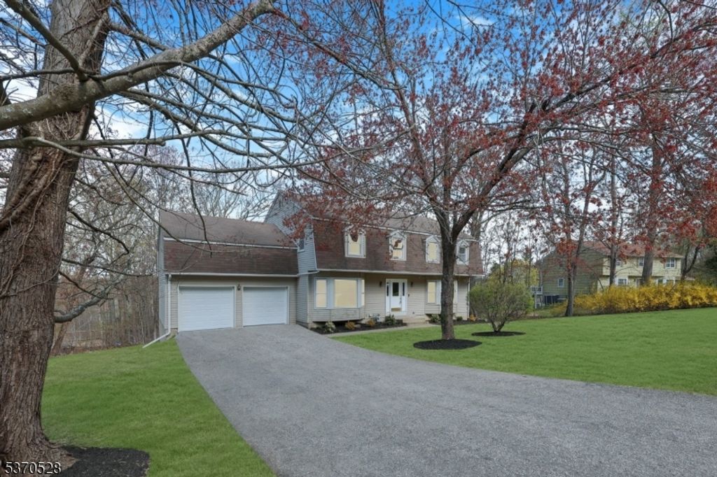 97 Wesley Dr, West Milford Twp., NJ 07480