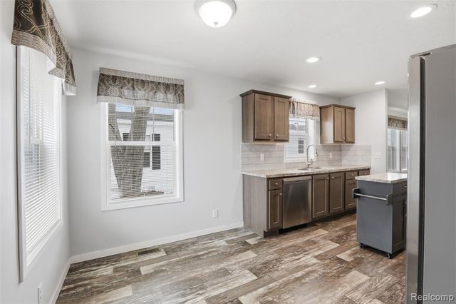 33 Bluebird Hill Drive, Lake Orion, MI 48359