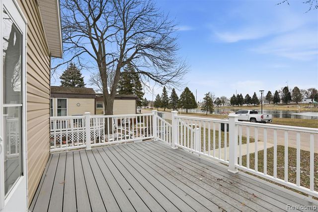 33 Bluebird Hill Drive, Lake Orion, MI 48359
