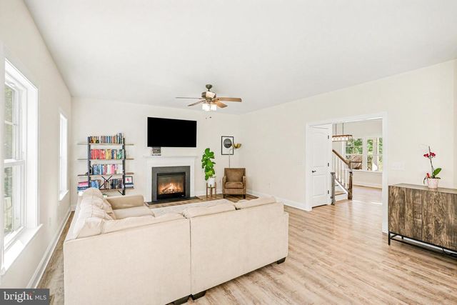 8043 BUCKTHORNE RUN, King George, VA 22485