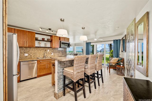 87-561 Farrington Highway 102, Waianae, HI 96792