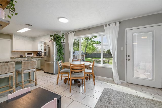 3506 Tanglewood Drive, Bryan, TX 77802