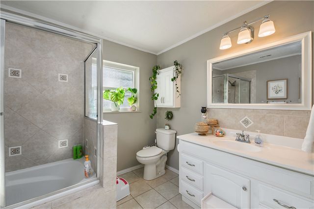 3506 Tanglewood Drive, Bryan, TX 77802