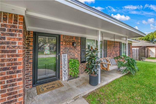 3506 Tanglewood Drive, Bryan, TX 77802