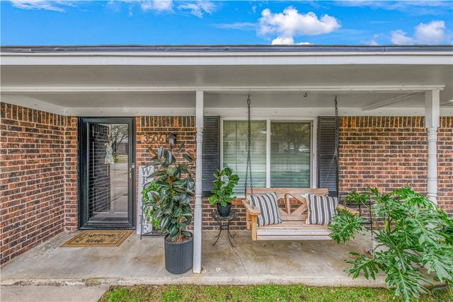 3506 Tanglewood Drive, Bryan, TX 77802