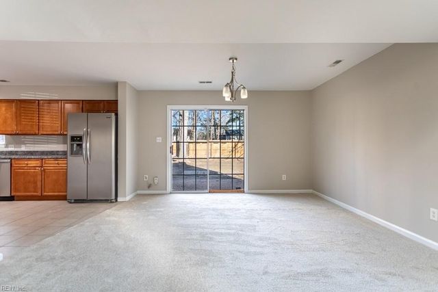 217 Seasons TRL, Newport News, VA 23602