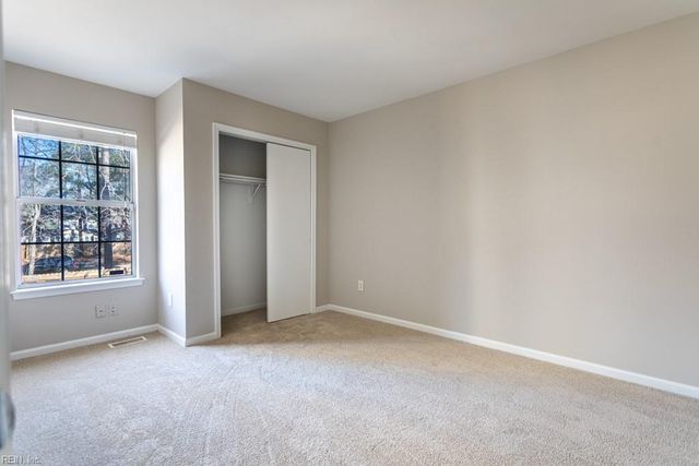 217 Seasons TRL, Newport News, VA 23602