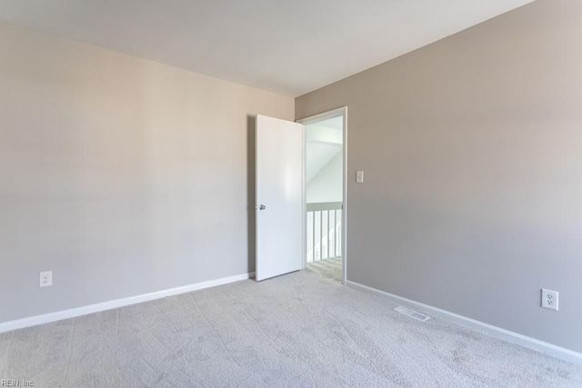 217 Seasons TRL, Newport News, VA 23602