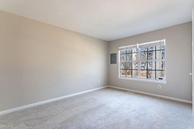 217 Seasons TRL, Newport News, VA 23602