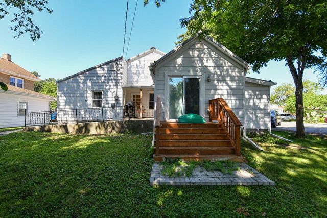129 S Third STREET, Delavan, WI 53115