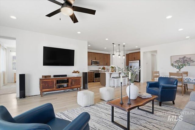 18466 N Geranium Way, Nampa, ID 83687