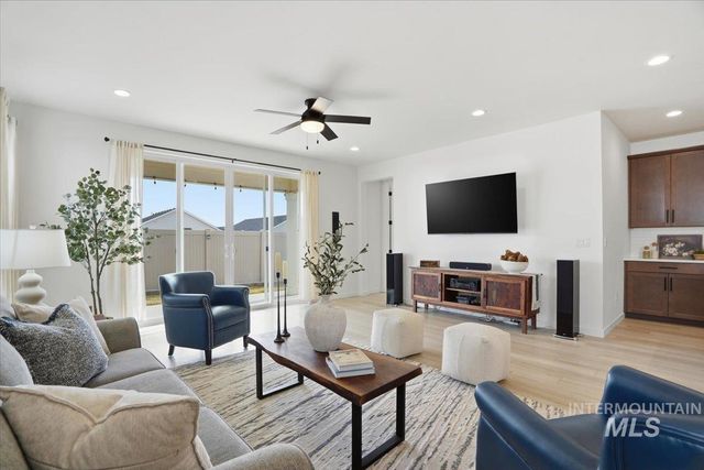 18466 N Geranium Way, Nampa, ID 83687