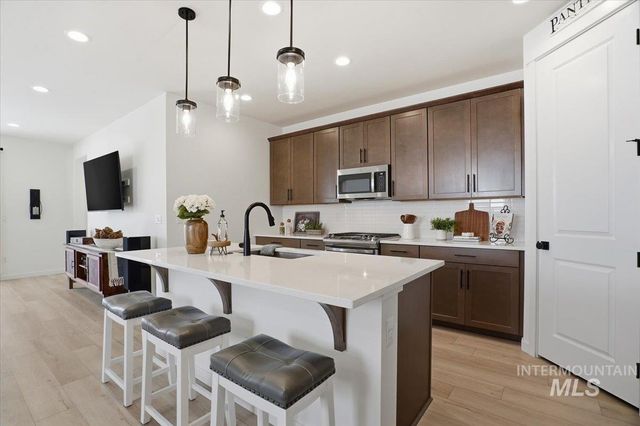 18466 N Geranium Way, Nampa, ID 83687