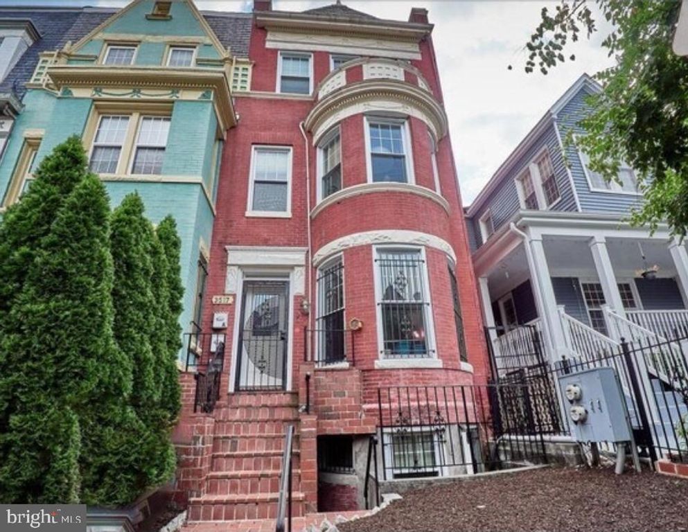 3517 10TH ST NW, Washington, DC 20010