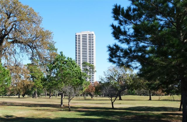 1701 Hermann Drive 14B, Houston, TX 77004