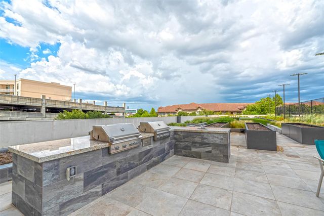 1701 Hermann Drive 14B, Houston, TX 77004
