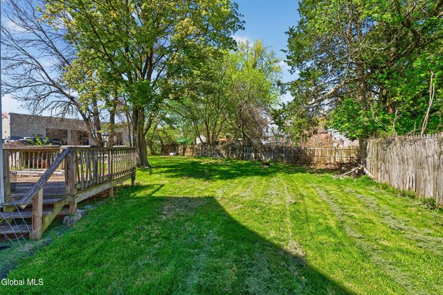28 Mohawk Avenue, Waterford, NY 12188