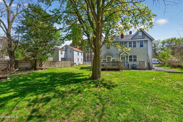 28 Mohawk Avenue, Waterford, NY 12188