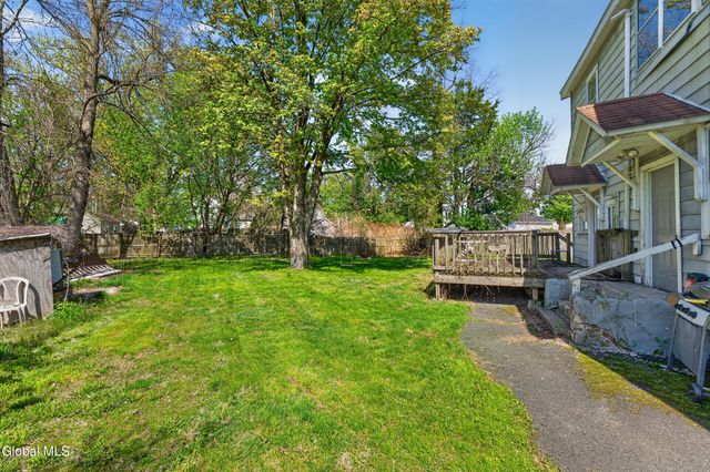 28 Mohawk Avenue, Waterford, NY 12188