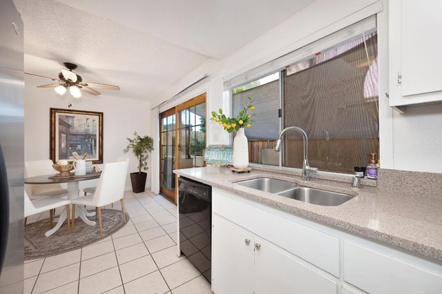 10849 Coloma Rd #2, Rancho Cordova, CA 95670