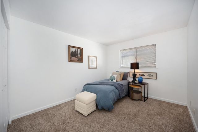 10849 Coloma Rd #2, Rancho Cordova, CA 95670