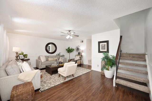 10849 Coloma Rd #2, Rancho Cordova, CA 95670