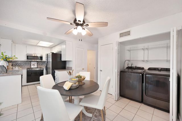 10849 Coloma Rd #2, Rancho Cordova, CA 95670