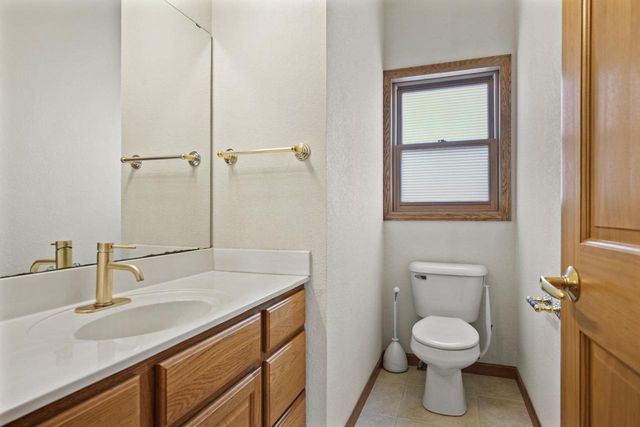 3026 Saddle Brooke Trail, Sun Prairie, WI 53590