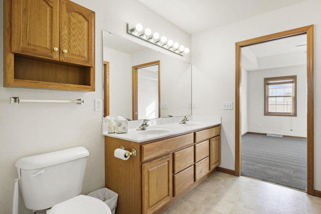 3026 Saddle Brooke Trail, Sun Prairie, WI 53590