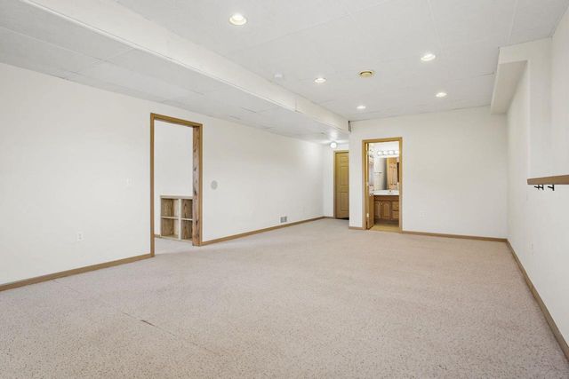 3026 Saddle Brooke Trail, Sun Prairie, WI 53590