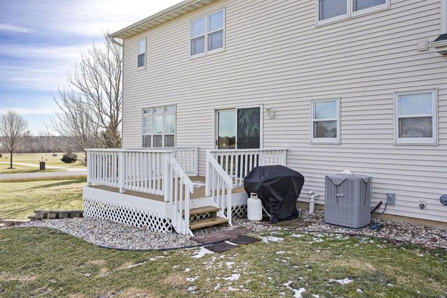 3026 Saddle Brooke Trail, Sun Prairie, WI 53590