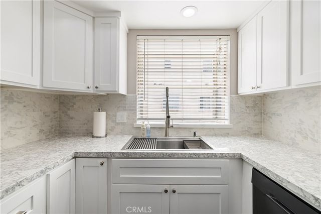 17955 River Circle 4, Canyon Country, CA 91387
