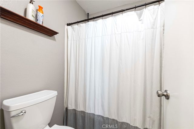 17955 River Circle 4, Canyon Country, CA 91387