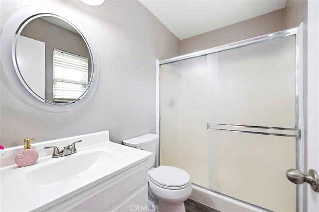 17955 River Circle 4, Canyon Country, CA 91387