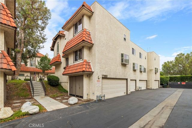 17955 River Circle 4, Canyon Country, CA 91387