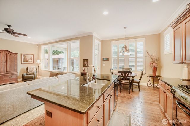1001 S 38th Court, Renton, WA 98055