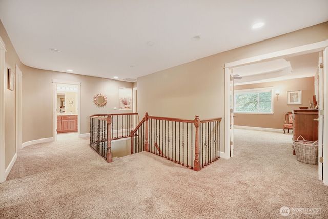 1001 S 38th Court, Renton, WA 98055