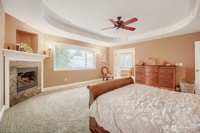1001 S 38th Court, Renton, WA 98055