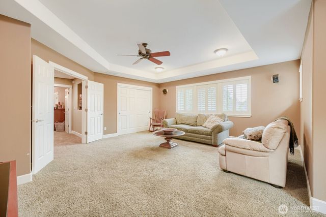 1001 S 38th Court, Renton, WA 98055