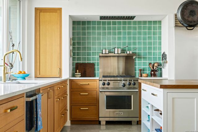 1808 Axis Circle, Fredericksburg, TX 78624