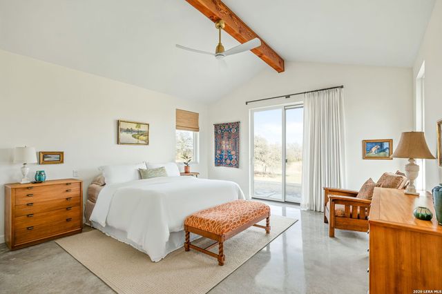 1808 Axis Circle, Fredericksburg, TX 78624