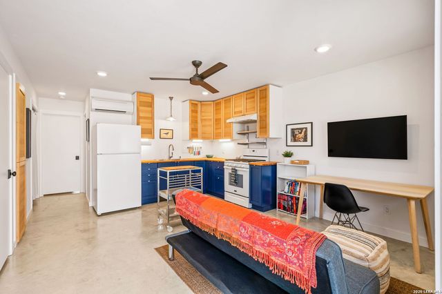 1808 Axis Circle, Fredericksburg, TX 78624