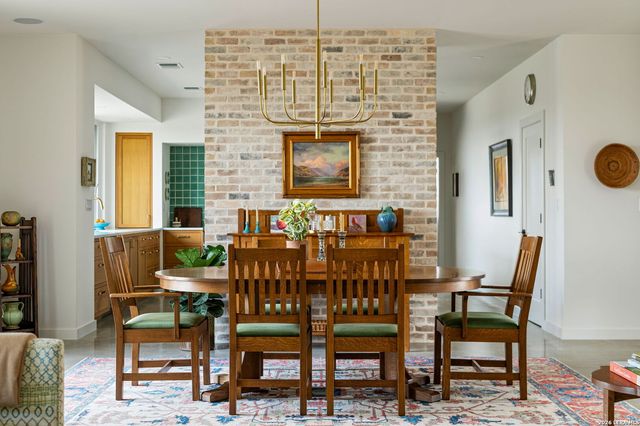 1808 Axis Circle, Fredericksburg, TX 78624