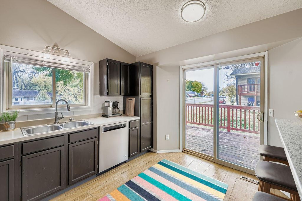 912 W 66th Street, Richfield, MN 55423