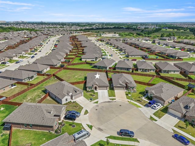5405 N Wind Lane, Fort Worth, TX 76179