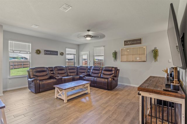 5405 N Wind Lane, Fort Worth, TX 76179