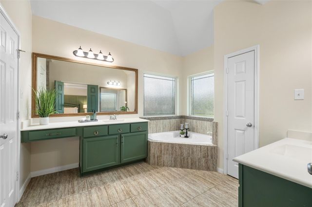 4502 Sunrise Road, Baytown, TX 77523