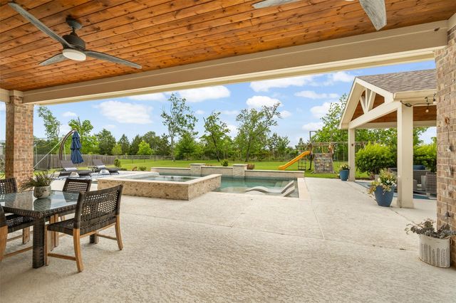 4502 Sunrise Road, Baytown, TX 77523