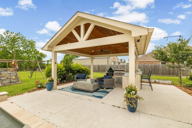 4502 Sunrise Road, Baytown, TX 77523