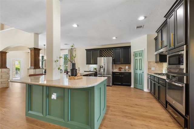 4502 Sunrise Road, Baytown, TX 77523